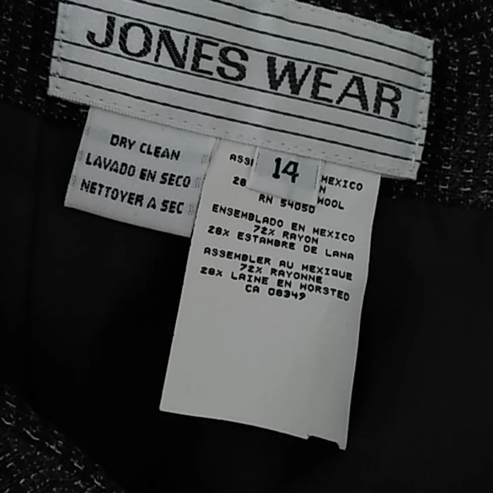 Wool blend pencil skirt NWT Jones Wear Eggplant